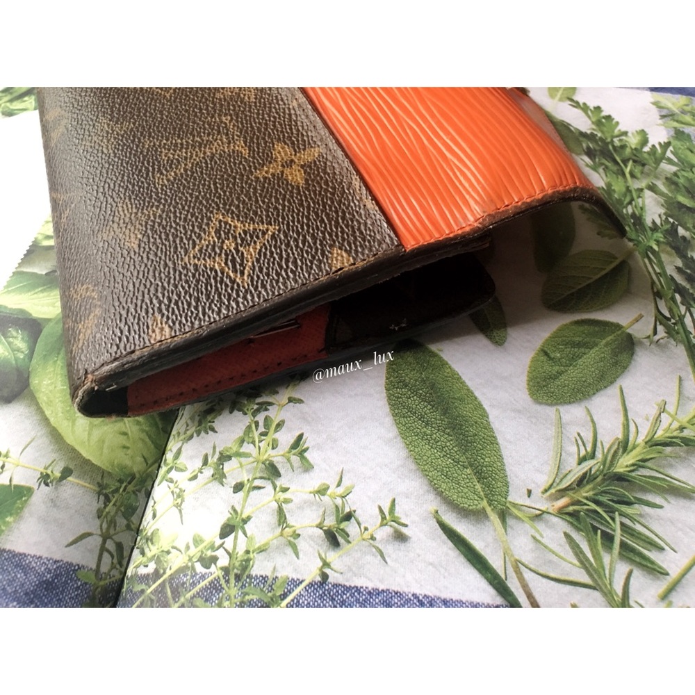🌸SOLD🌸 Part III: LV Monogram Epi Wallet - Picture 6 of 8